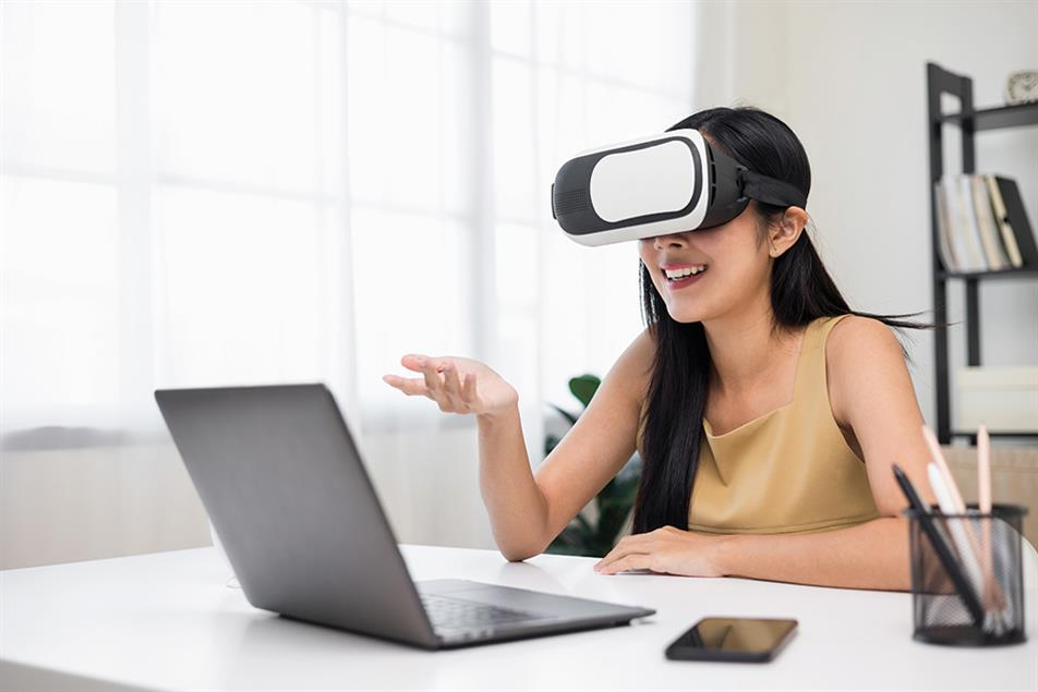Virtual Reality (VR) Interview Experiences